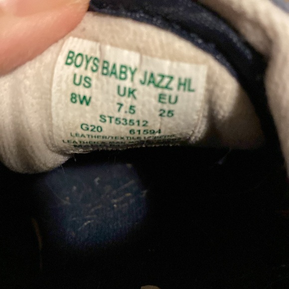 Size 8W Saucony sneakers.  Only worn a few times. - Picture 5 of 6